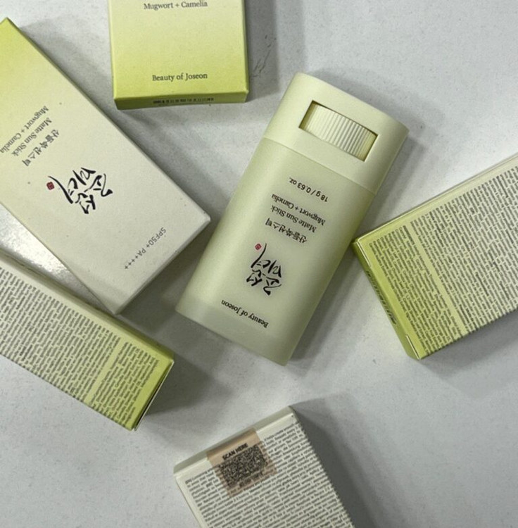 خرید آنلاین ضدآفتاب استیکی مناسب پوست چرب بیوتی آف جوسان Spf50 اصلی