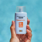ضدآفتاب بی رنگ ایزدین فیوژن واتر Isdin Fusion Water SPF50 حجم 50 میلی لیتر اورجینال