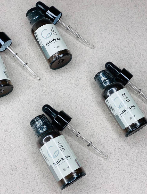 خرید سرم تخصصی ضد جوش و آکنه سلاوی 30میل