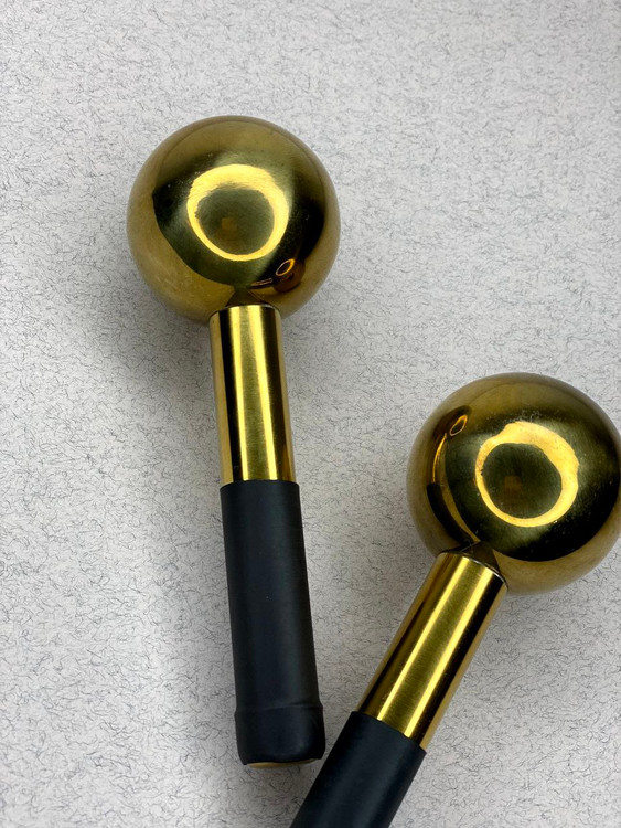 گوی یخی فلزی رنگ طلایی