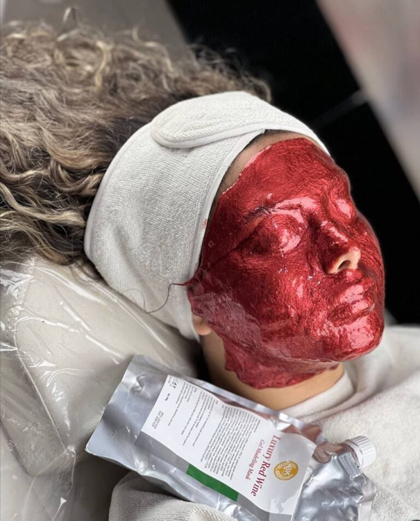 خرید ماسک دوفاز بست کلین کره لاکچری انگور قرمز