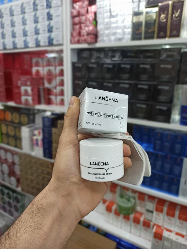خرید چسپ بینی جوشهای سر سیاه پوست لانبنا