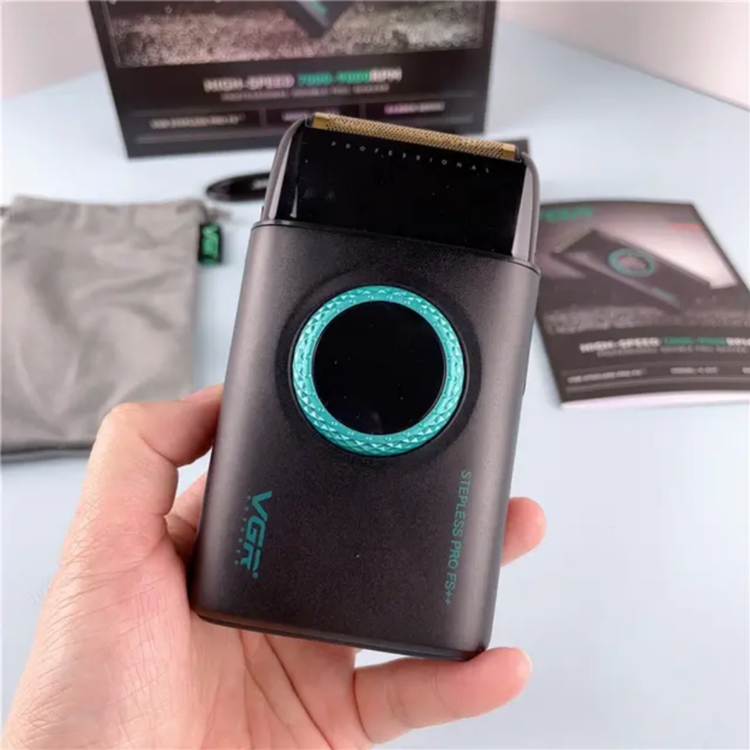 خرید آنلاین شیور شارژ وجی آر مدل VGR V-377