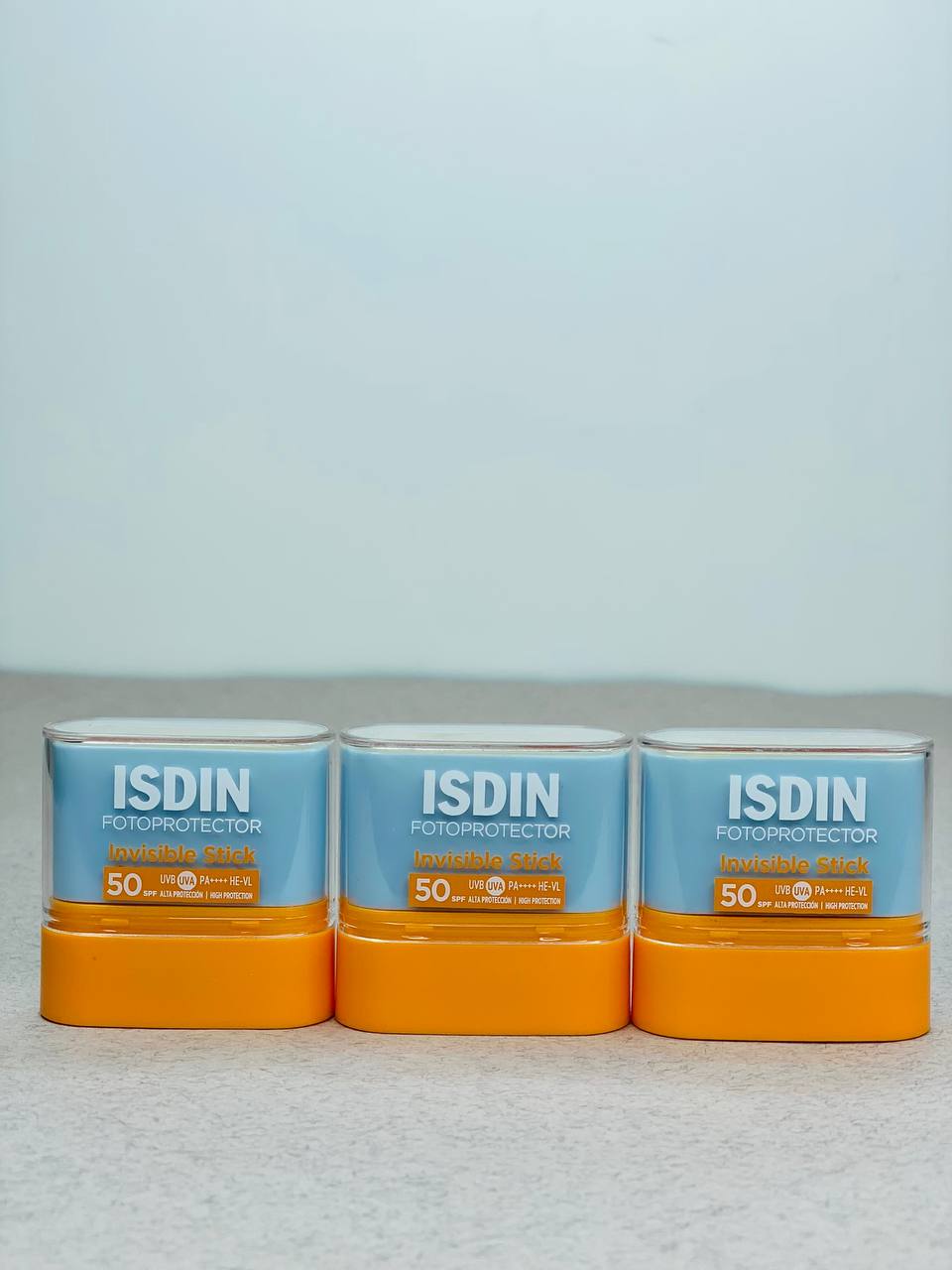 ضدآفتاب استیکی ایزدین SPF 50 با محافظت بسیار بالا
