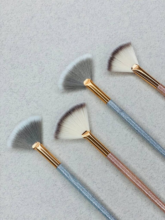 خرید آنلاین براش بادبزنی موی نرم اورجینال