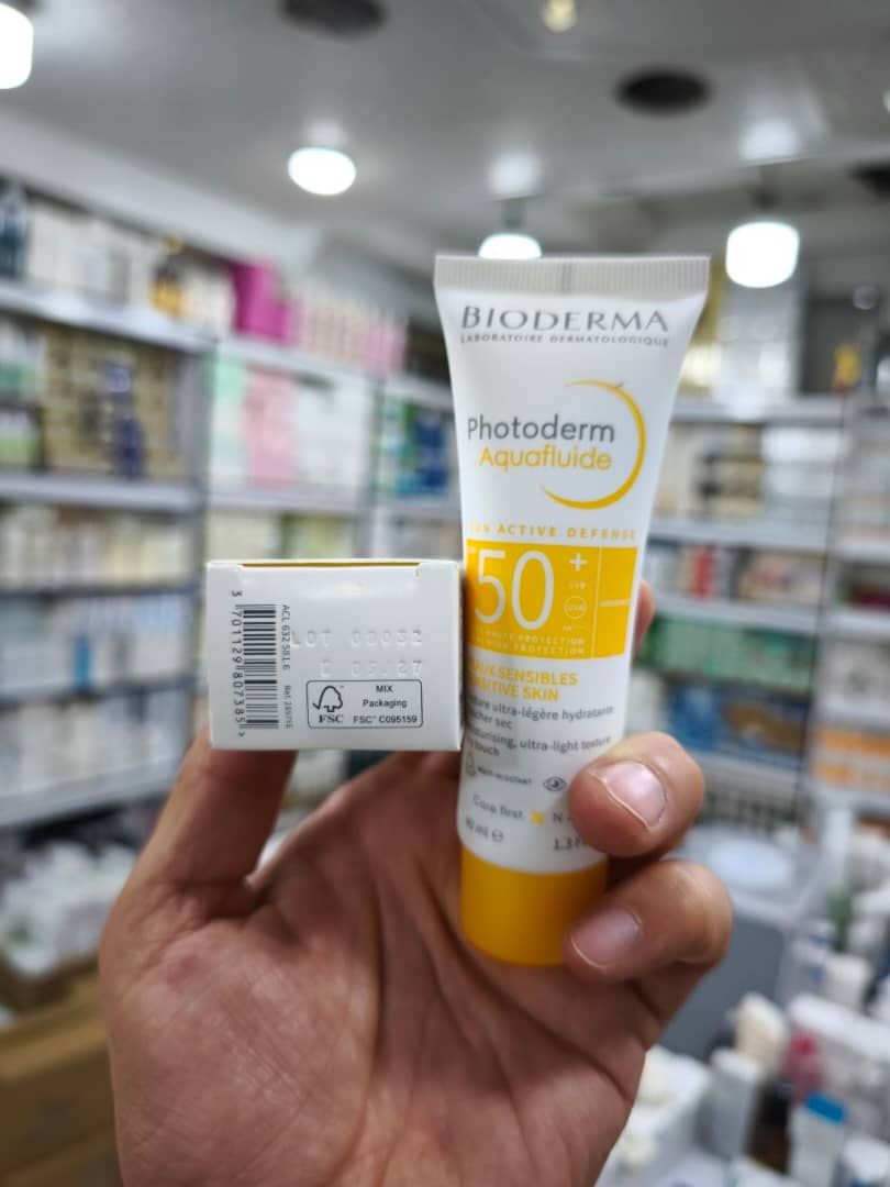 خرید آنلاین ضد آفتاب آکوافلویید بایودرما رنگ روشن BIODERMA